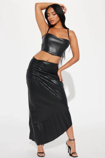 Dinner Date Leather Midi Skirt - Black